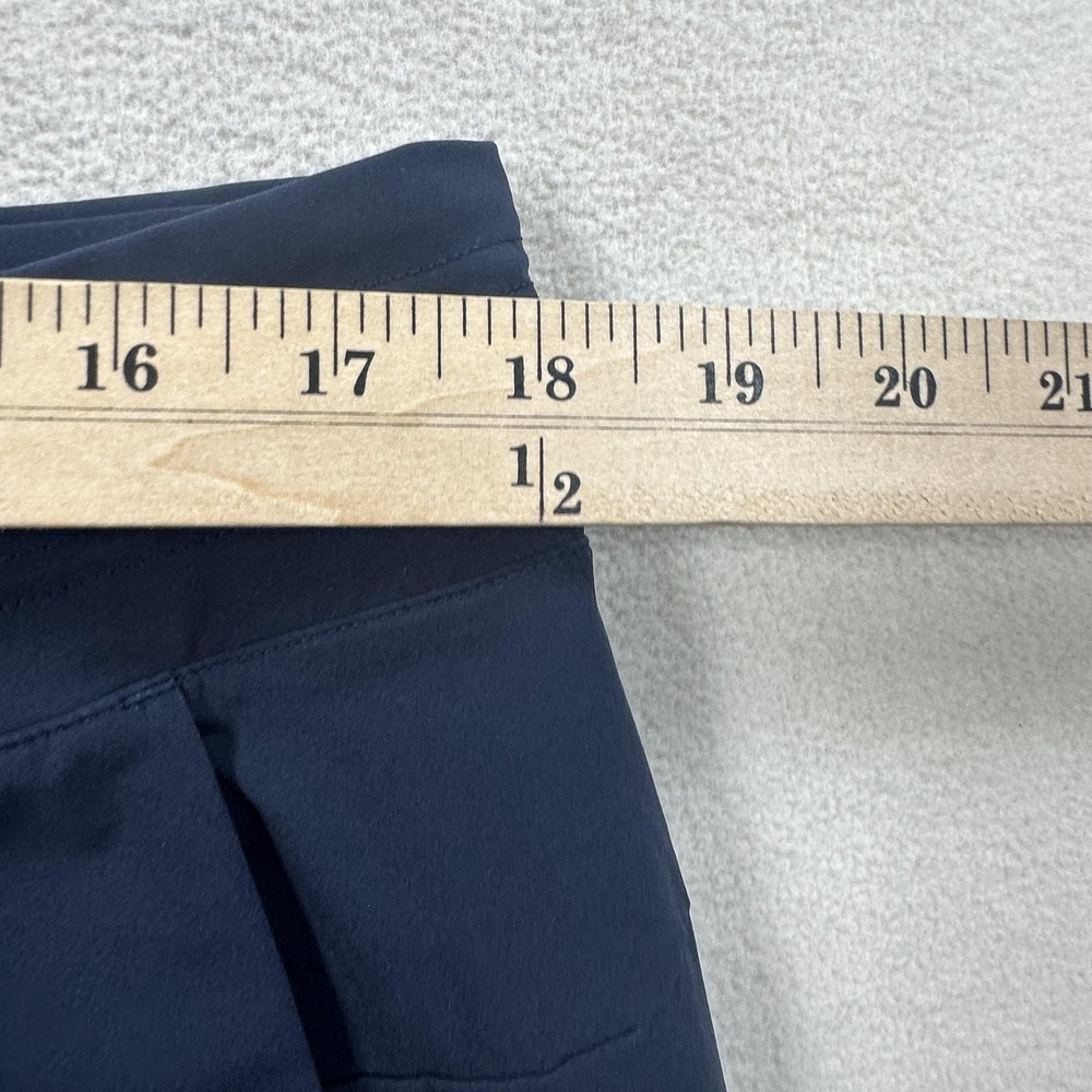 On Running Hybrid Shorts Mens XL Athletic Lightweight Performance Running Gym - Picture 8 of 11